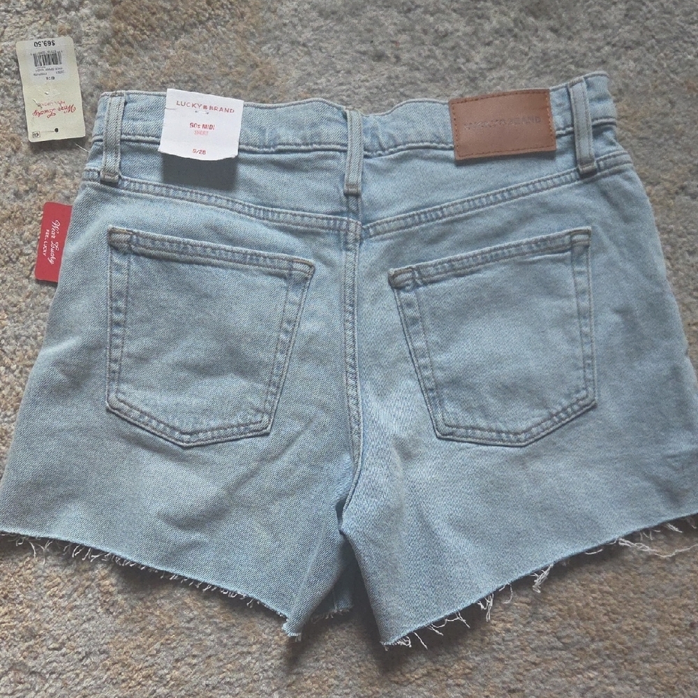 Lucky Brand 90's Midi Short - Picture 3 of 9